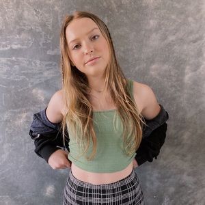 Meet your Posher, Emma